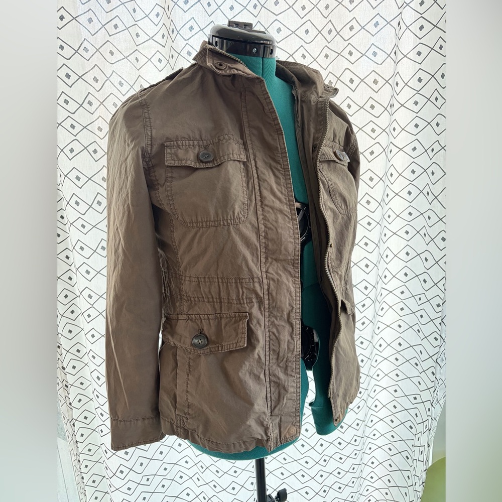 Bass Olive green utility jacket petite medium with flower embroidery